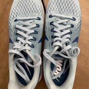 NIKE ZOOM Running shoes